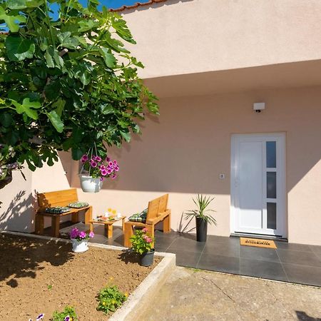 Lovely Apartment M&K In Peaceful Area - Zadar Exteriér fotografie