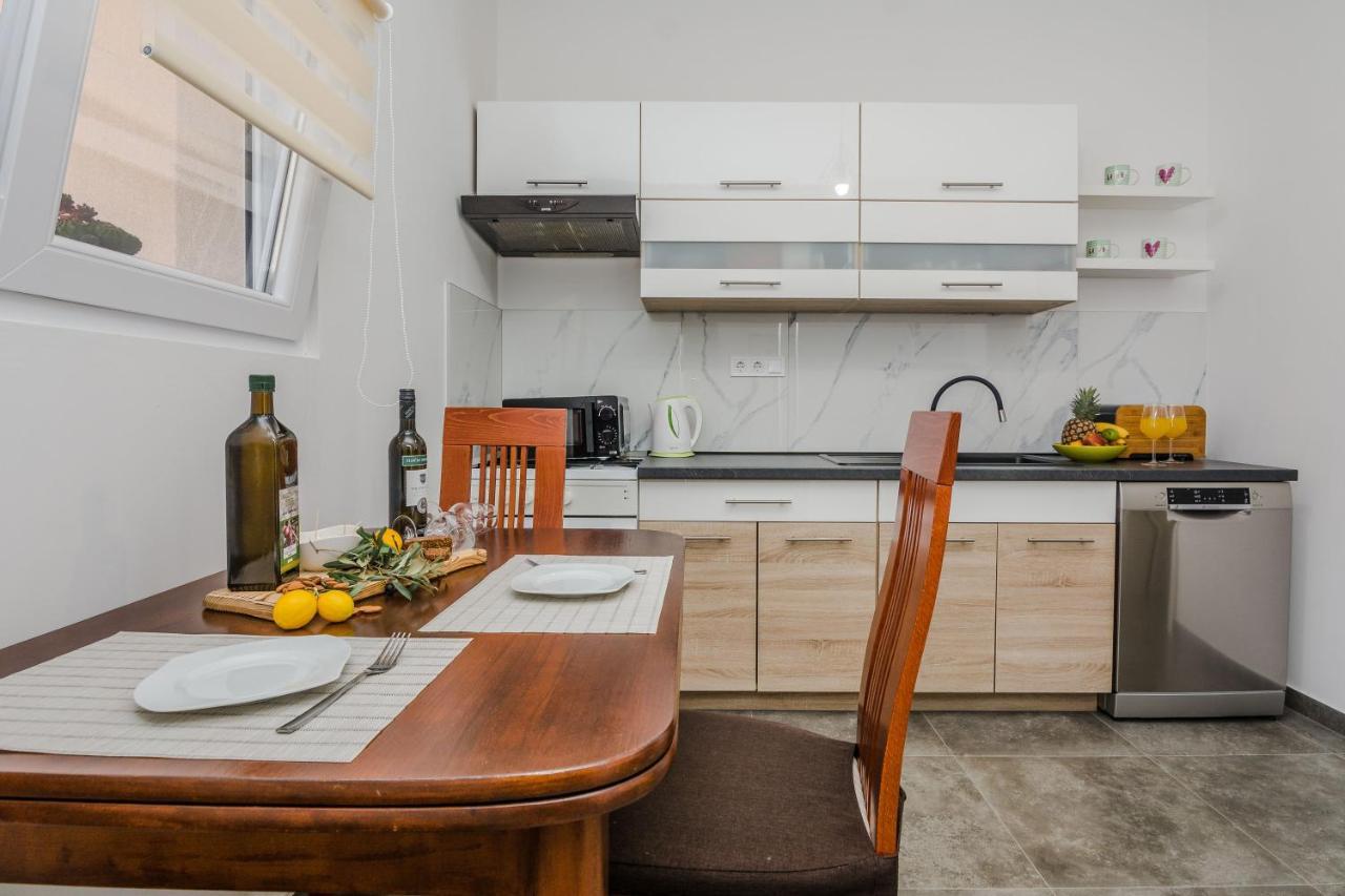 Lovely Apartment M&K In Peaceful Area - Zadar Exteriér fotografie