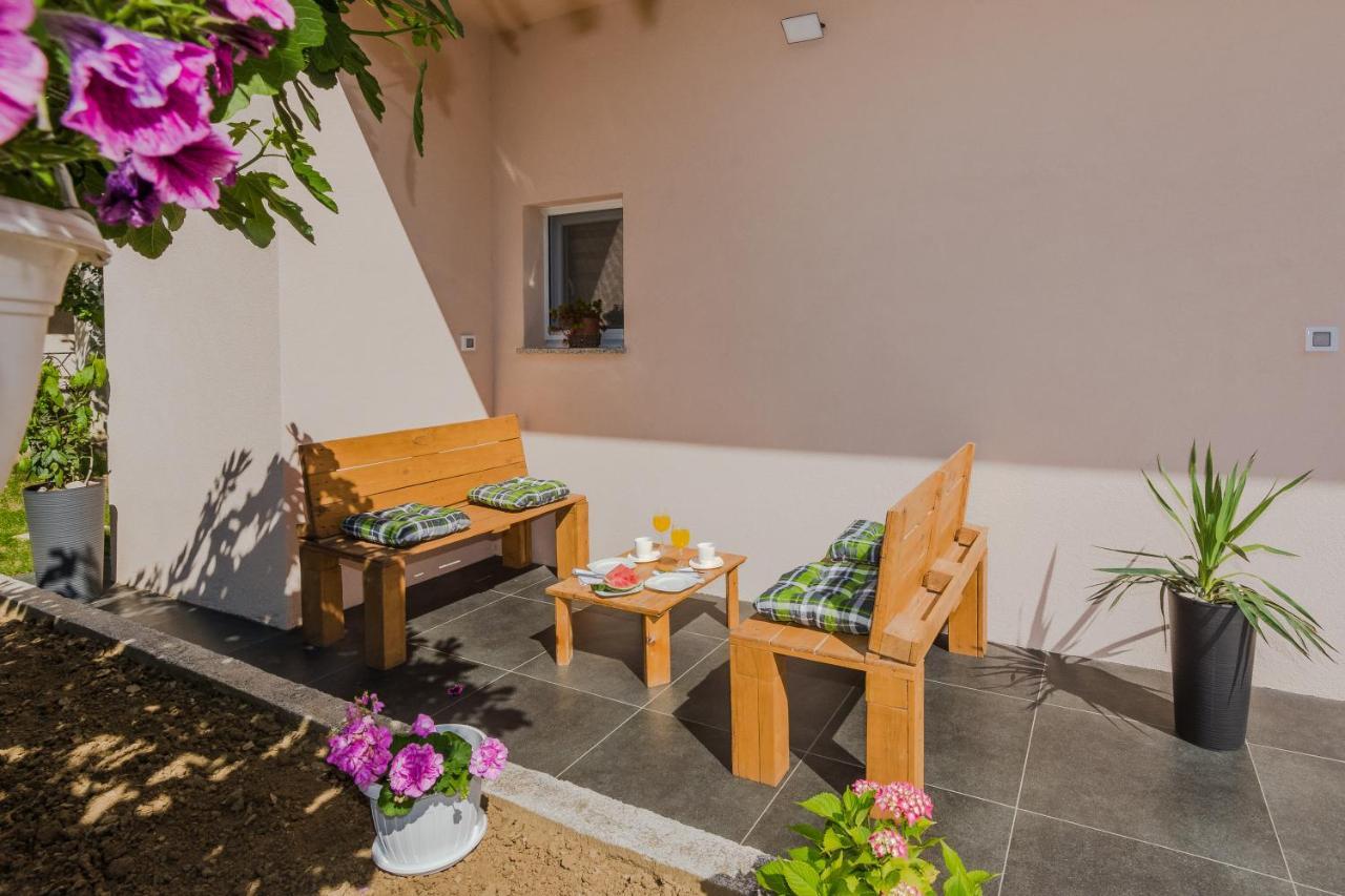 Lovely Apartment M&K In Peaceful Area - Zadar Exteriér fotografie