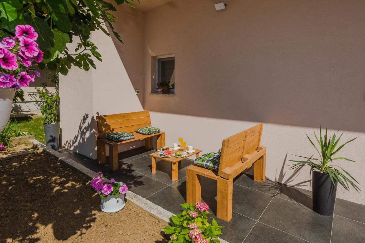 Lovely Apartment M&K In Peaceful Area - Zadar Exteriér fotografie